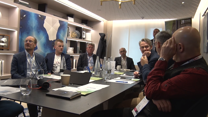 At our Airport Parking Network Event our solution providers lead interactive sessions designed to help attendees find solutions to their parking problems.